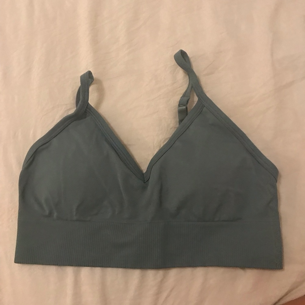 Lululemon Ebb to street bra